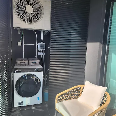 Lux Ocean View Varino 05 *