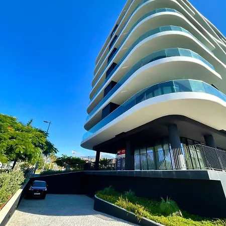 Lux Ocean View Varino 05