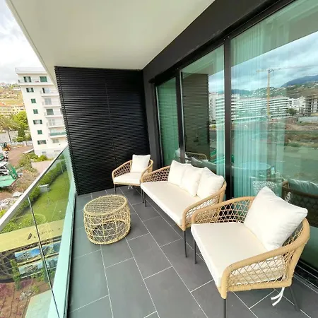 Lux Ocean View Varino 05 Funchal