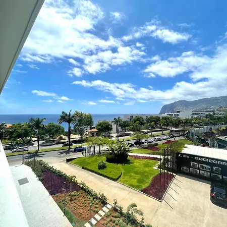 Lux Ocean View Varino 05