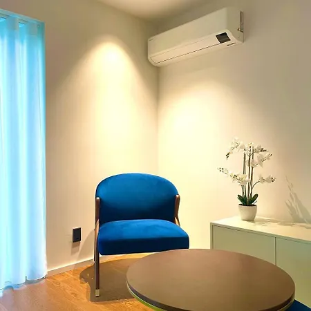 Lux Ocean View Varino 05 * פונשל